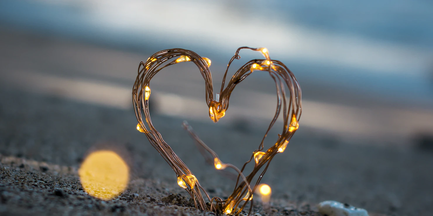 Love Bombing: What It Is and How to Spot It
